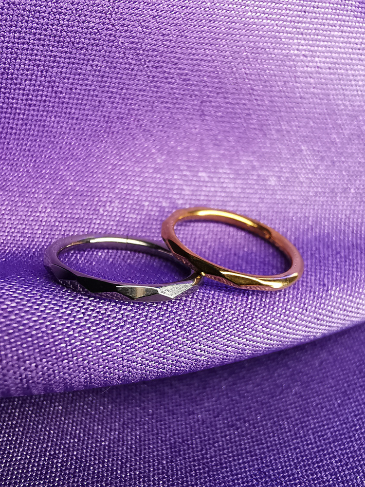 Titanium clicker ring with silver cut - TK-049