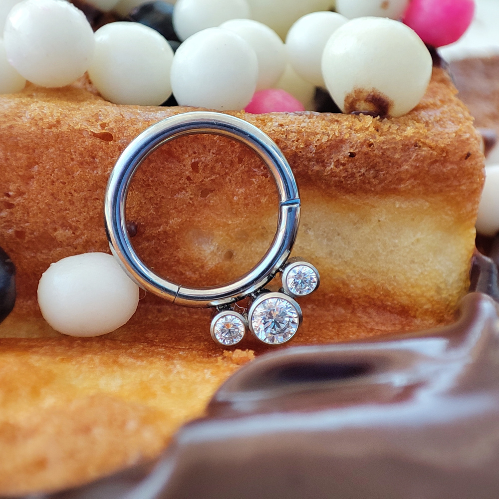 Tytanowy CLICKER ozdobny srebrny - TK-018