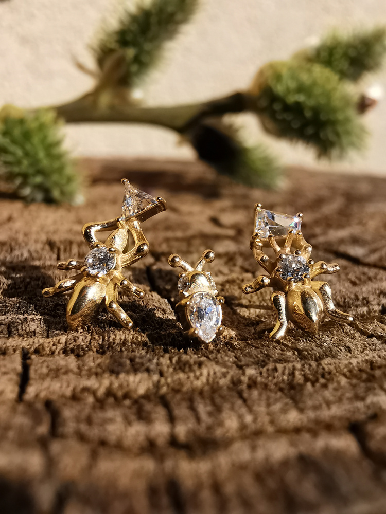 Attachment push in - beetle with white zirconia - CoCr NF - gold - PI-016