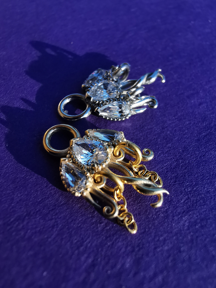 Charms - CoCr NF - openwork with white zircons - gold - D-087
