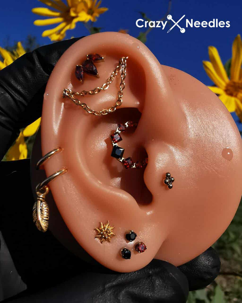 Titanium earring with chain - gold - TSZ-009