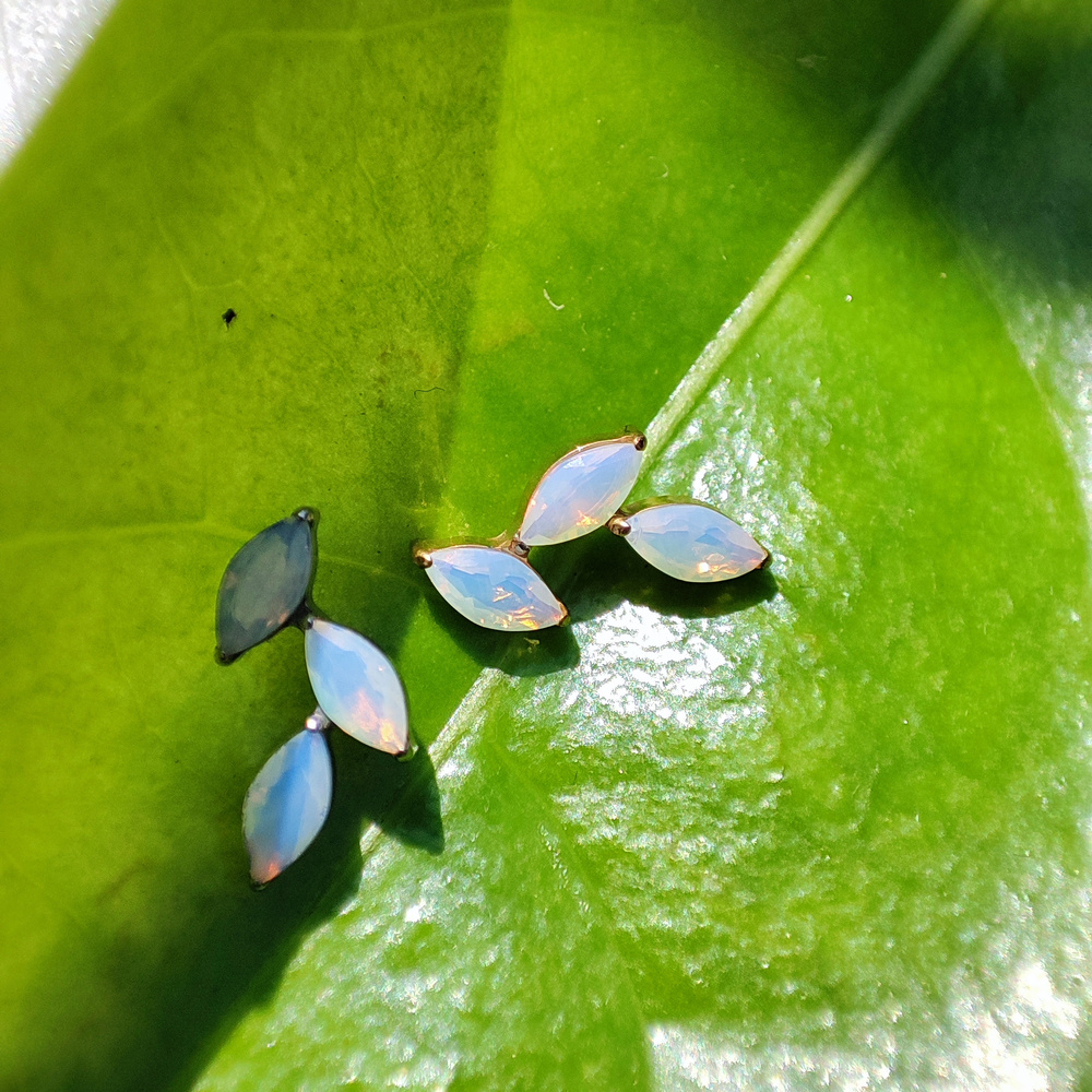 Tytanowa nakrętka mleczne cyrkonie złota - TNA-016