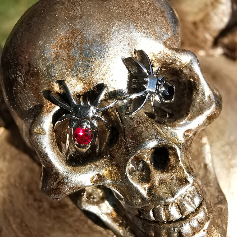 Titanium labret spider with red zirconia - silver - TGW-140