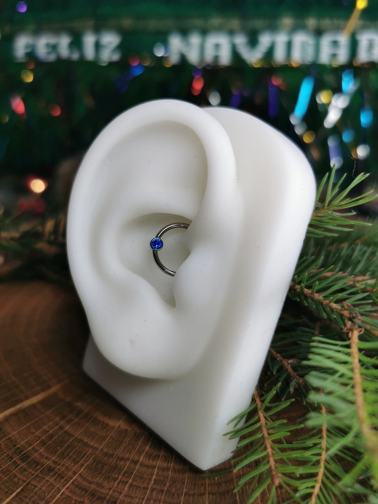 Titanium piercing ring BCR clicker with dark blue zirconia - sterling silver - TK-080