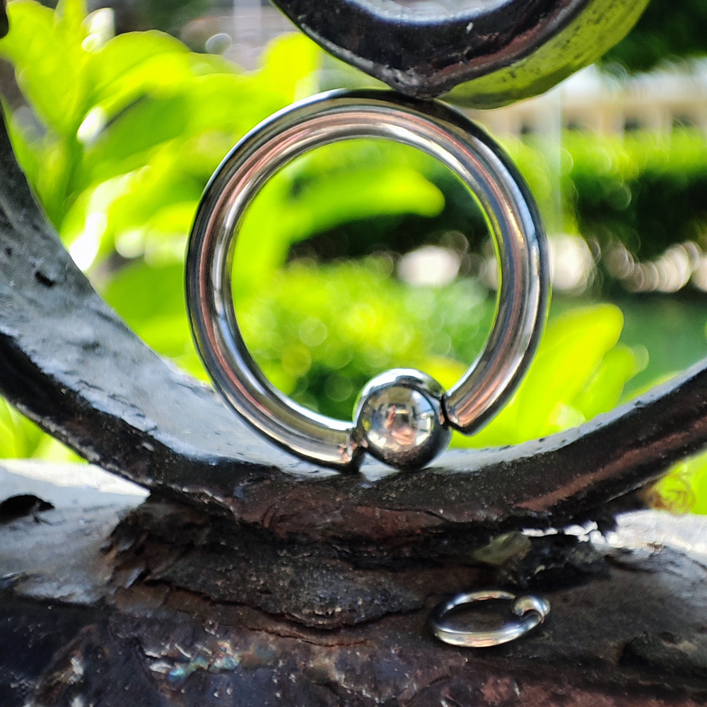 Tytanowe kółko z kulką - BCR - TK-011