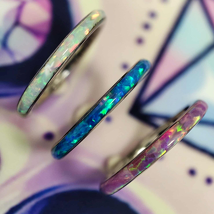 Titanium CLICKER ornamental with opal - OP17 - TK-003