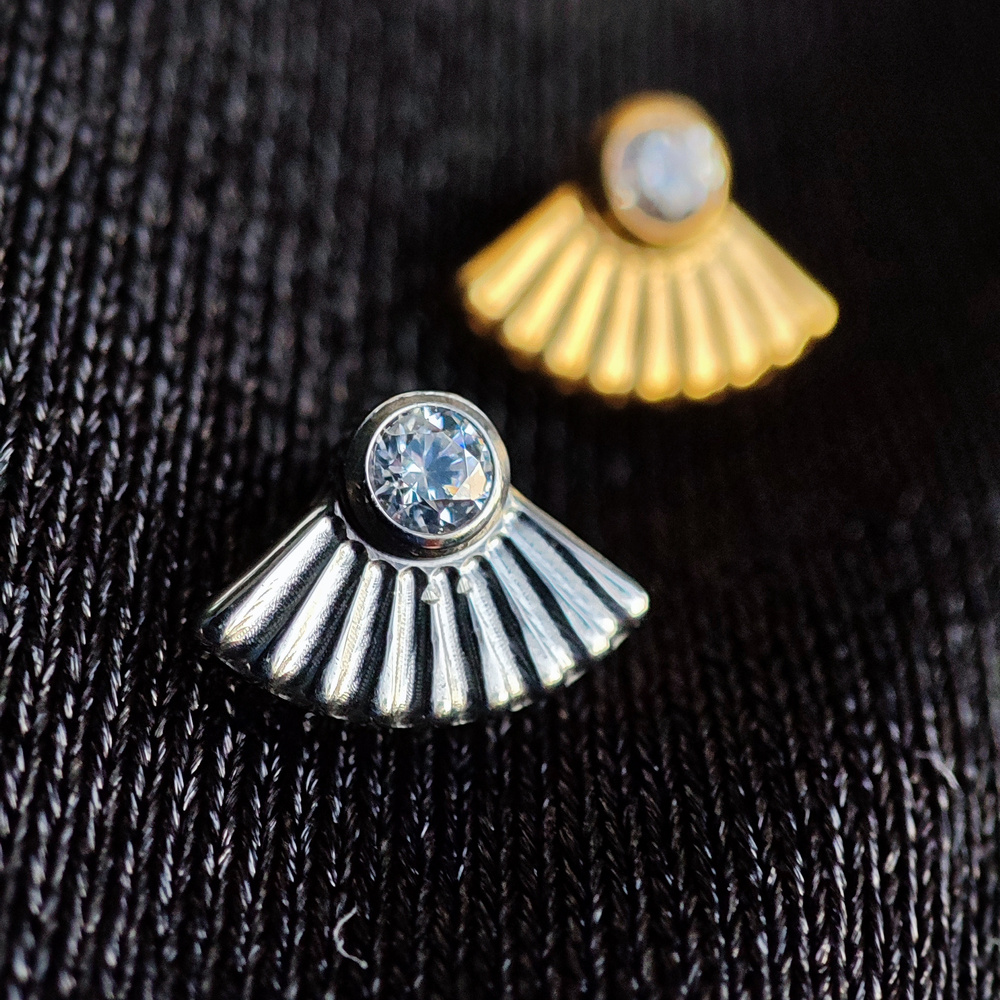 Titanium attachment with white zirconia - silver - TNA-015