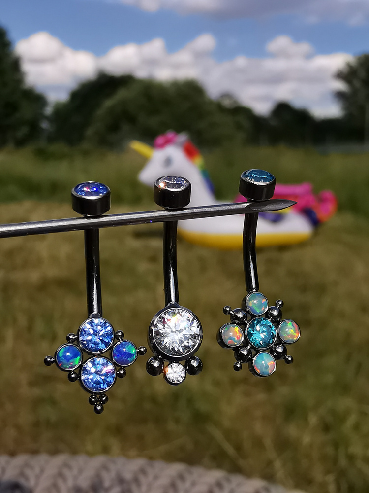 PREMIUM titanium navel earring with sea zirconia and blue opal - TPP-027