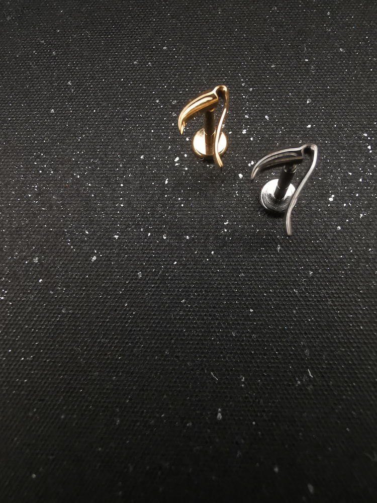 Titanium labret scythe - gold - TGW-168