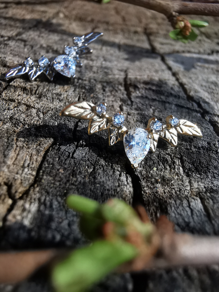 Titanium attachment cluster leaves with white zircons - silver - TNA-055