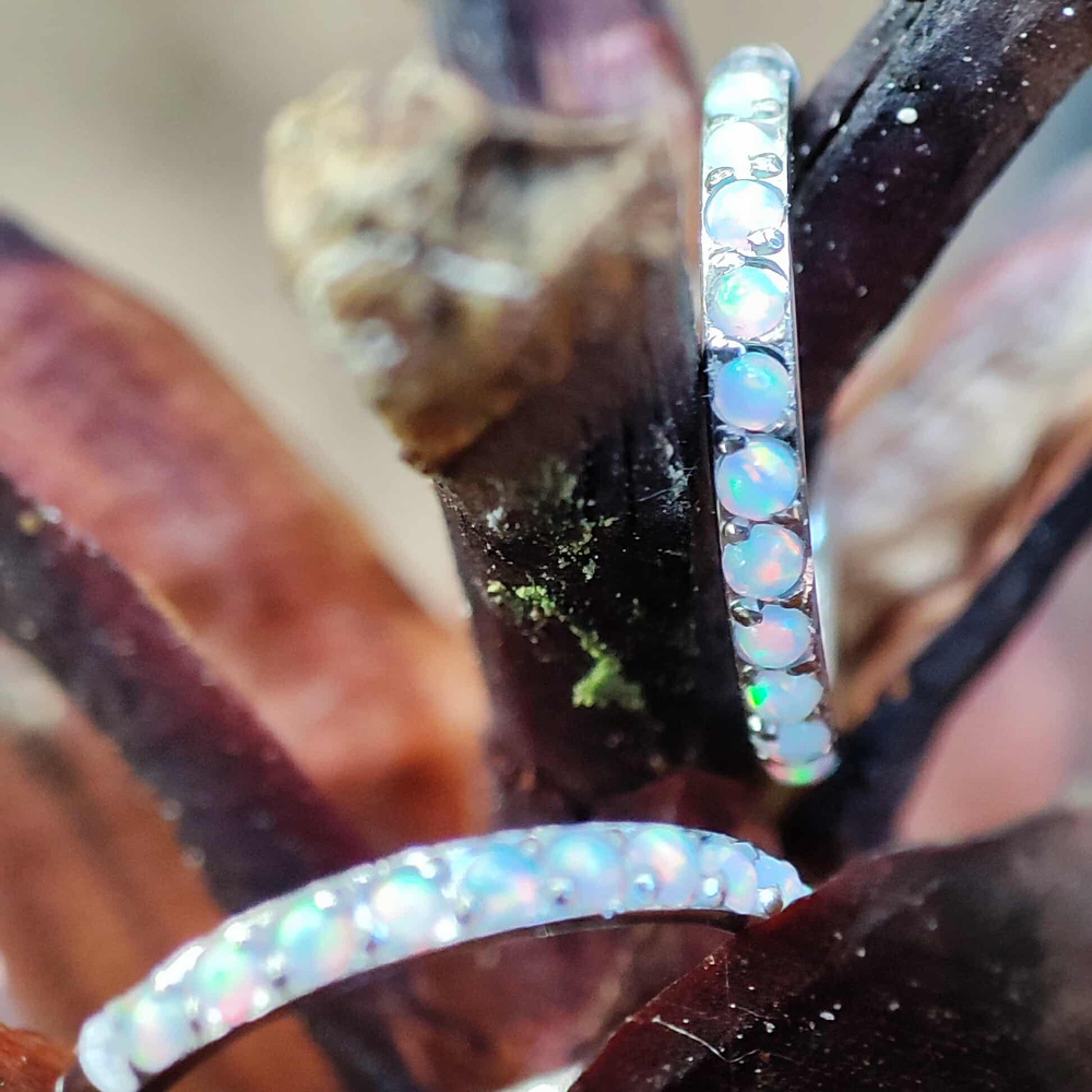 Titanium piercing ring clicker with white opal OP18 - silver - TK-035