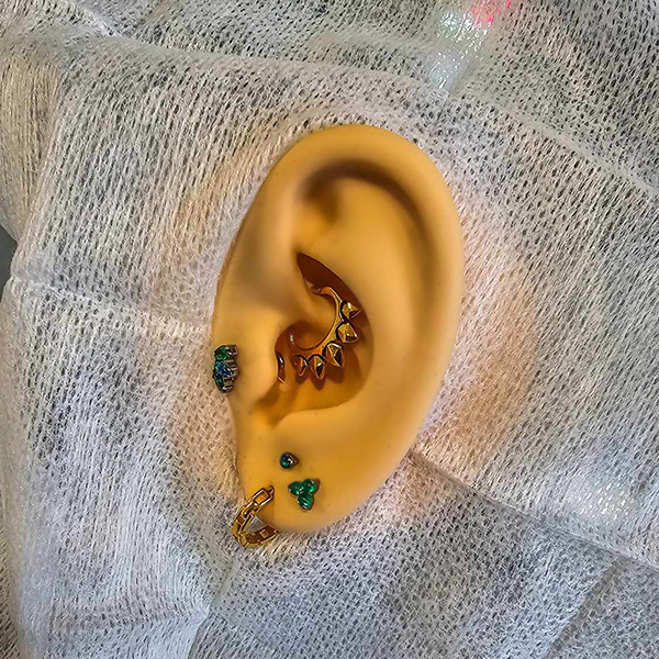 Ear Drapes - gaziki włókninowe z dziurką do piercingu - NK-044