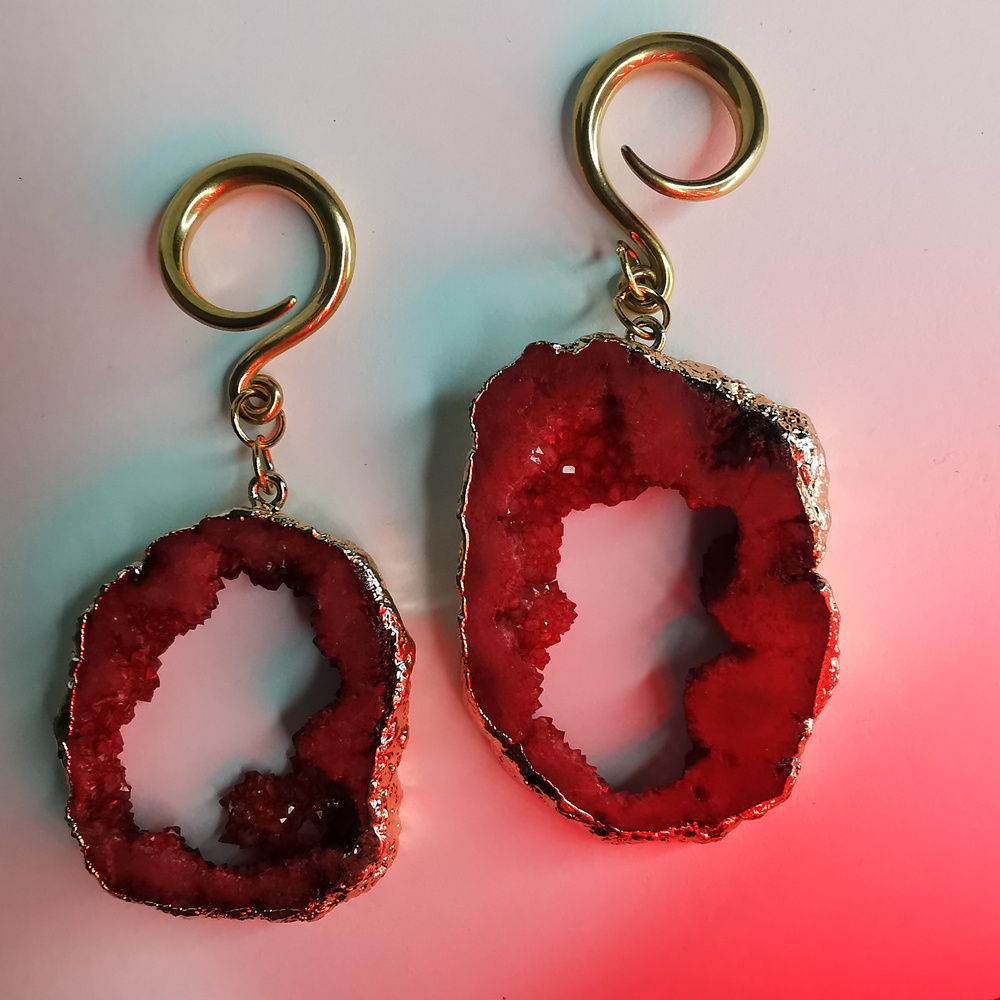 Ear weights with red agate - gold - pair - PT-180